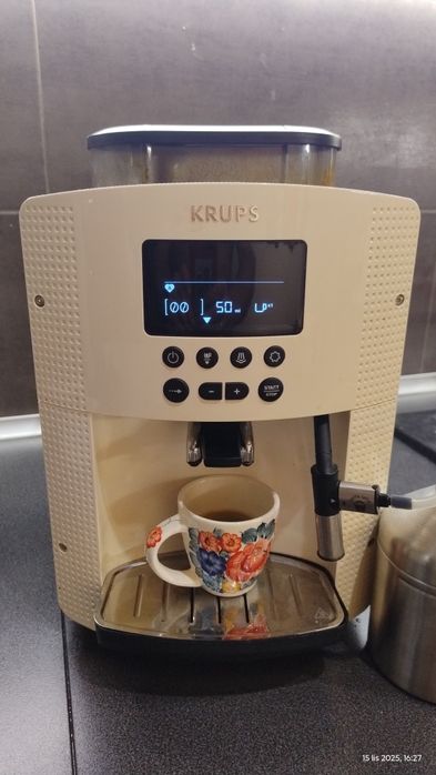 Krups ekspres do kawy że spieniaczem mleka