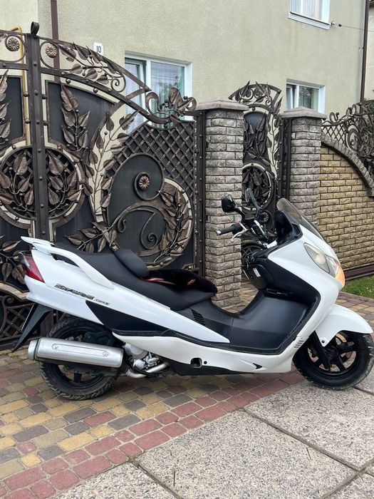 Скутер Suzuki Skuwave 250