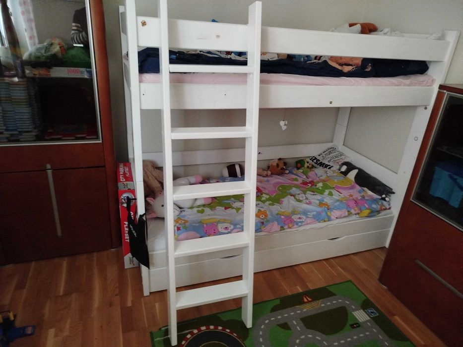 Łóżko piętrowe, solidne, drewniane