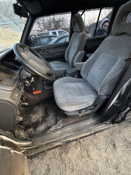 Разборка Mitsubishi Pajero  2 педжеро