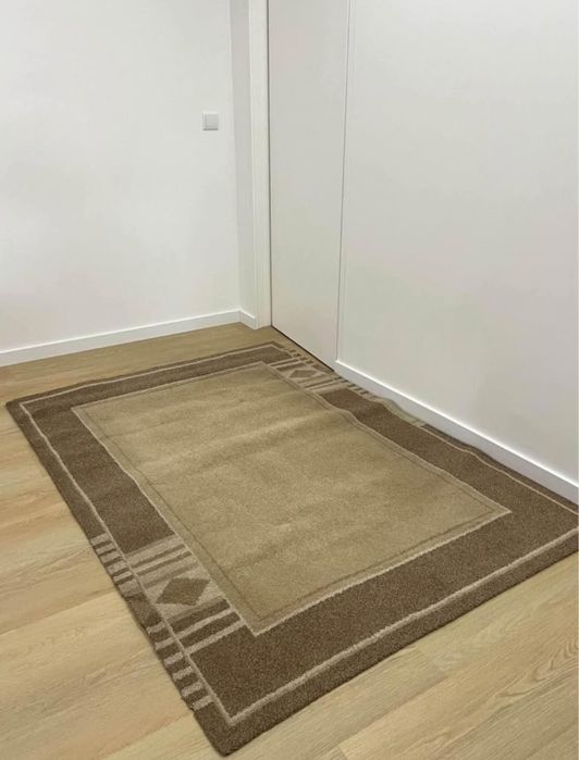 Carpete/ tapete de sala bege e castanho 2 x 1.40m