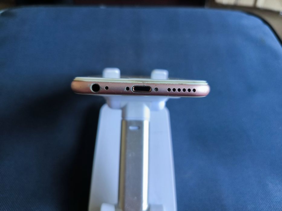 iPhone 6s 64 GB рожевий — нова батарея