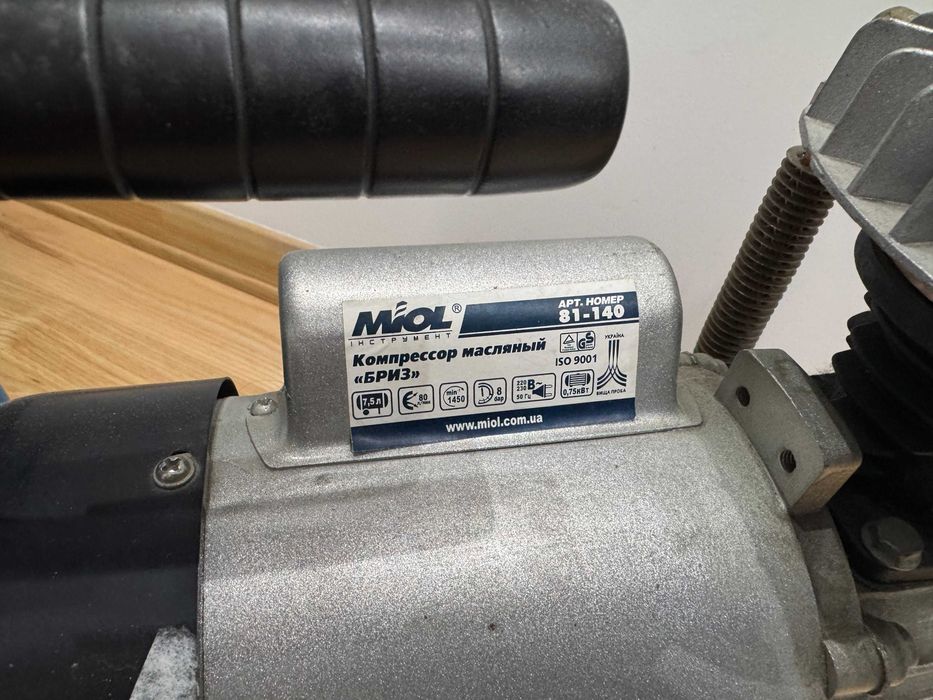 Продам компресор Miol 81-140 "Бриз"
