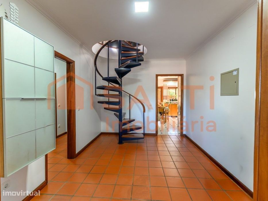 T2+1 Duplex No Centro De Oliveira De Azeméis
