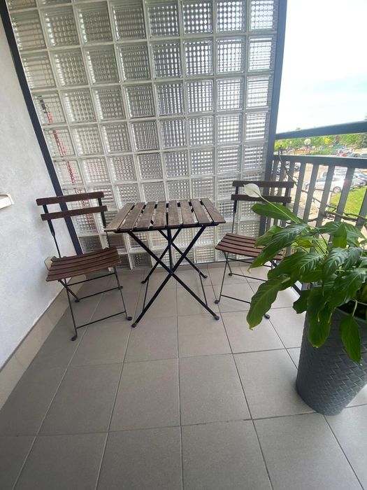 Stół i krzesła balkonowe IKEA