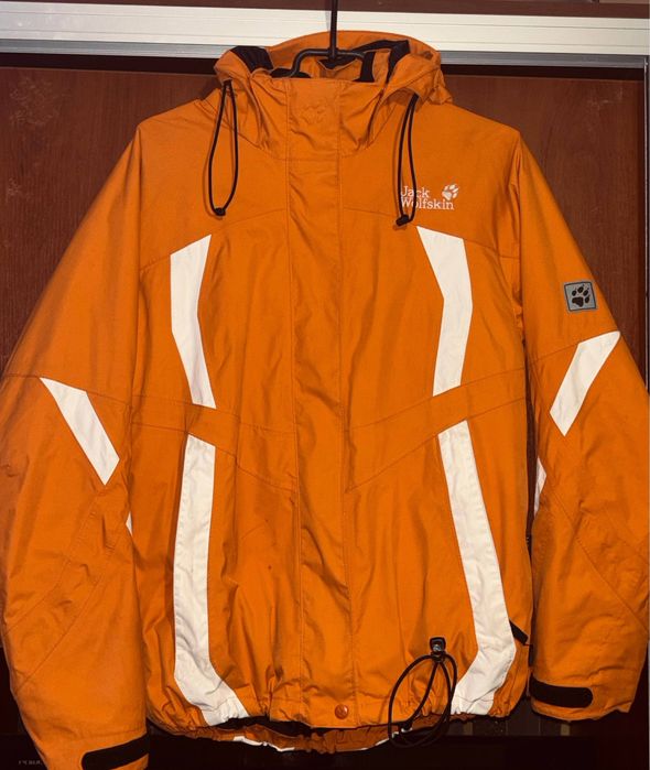 Зимня куртка jack wolfskin