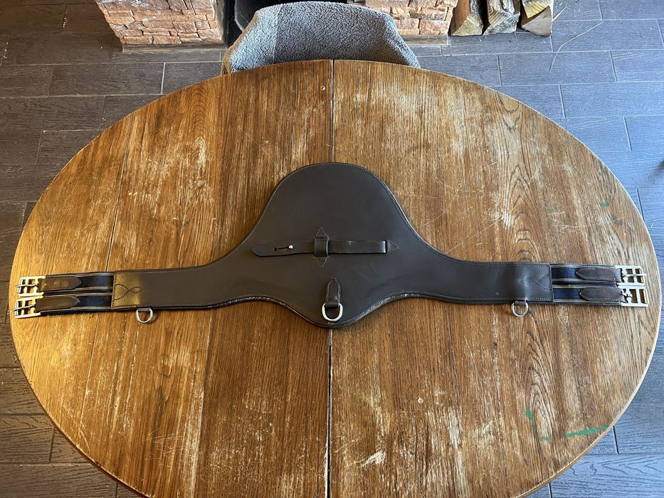 Popręg z fartuchem, ciemny brąz, 120cm