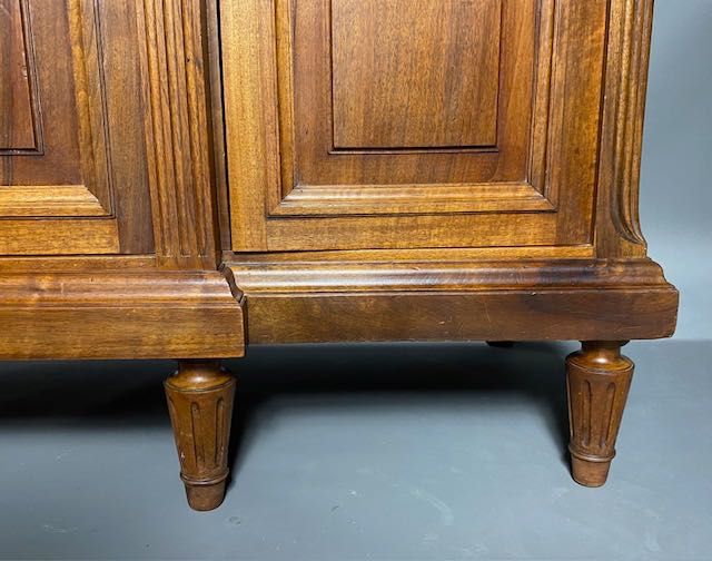 Jadalnia, kredens, stół, serwantka 1920r