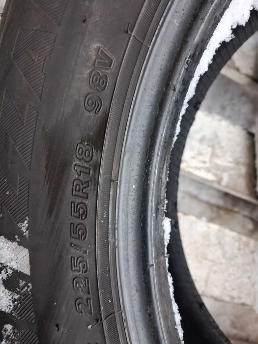 2x używane opony zimowe 225/55 R18 Bridgestone Gwarancja Montaż