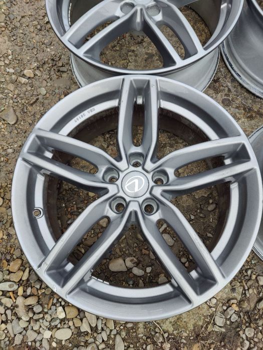 Диски 5.114,3R19 8j et30 dia60,1 Lexus RX/NX/Toyota Highlander
