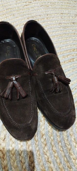 Sapatos de camurça castanho  como novo!!