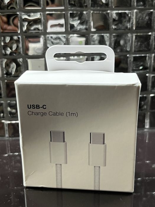 Kabel szybkiego ładowania do iPhone 15.