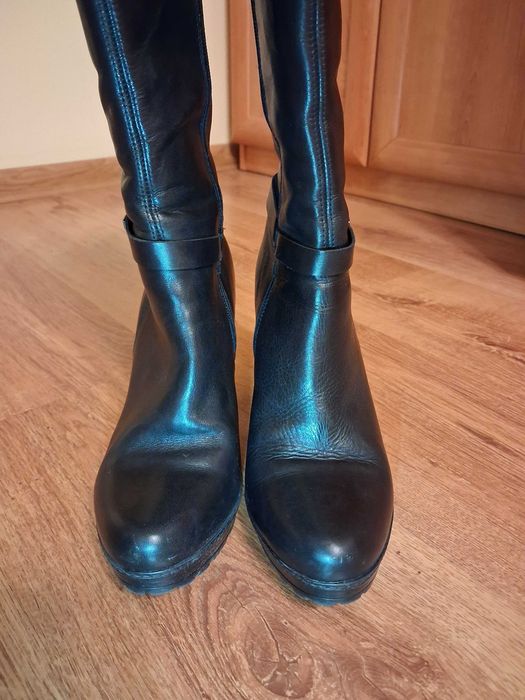 Kozaki czarne skórzane na obcasie rozmiar 38 Lasocki