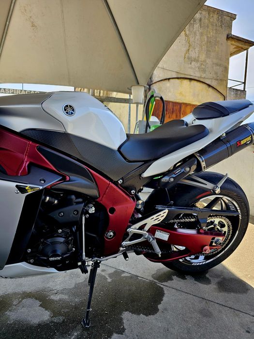 Yamaha R1 Crossplane