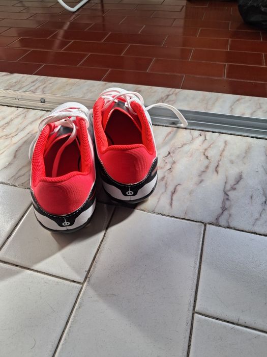 sapatilhas para jogar futebol nike como novo