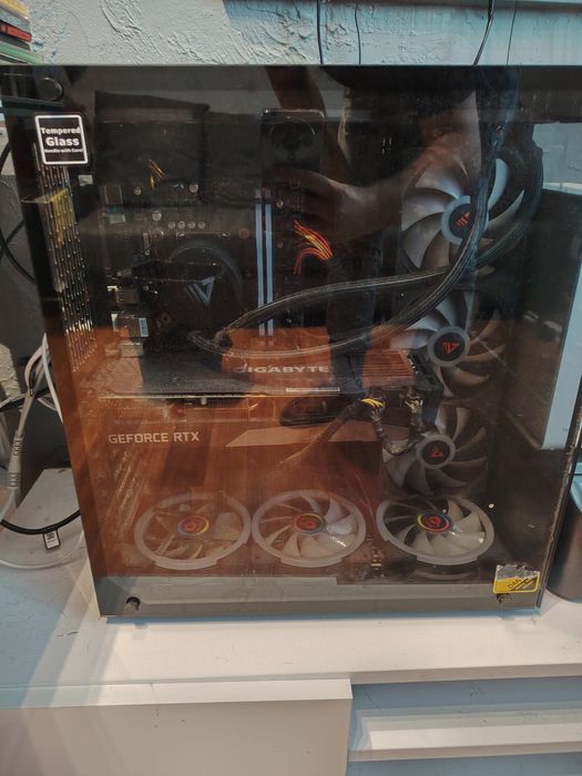 Komputer + Akcesoria (RTX 3070, 32gb ram, i5)