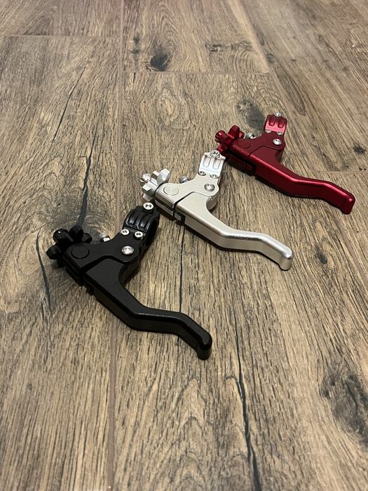 Курок лёгкого выжима сцепления мотоцикла