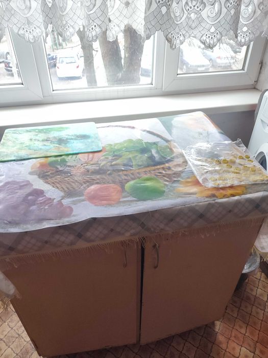 Продам комнату в коммуне  Черемушки, ул. Ак. Филатова / " Инто- Сана "