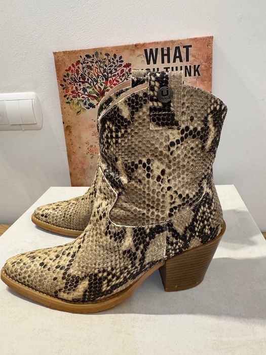 Bota texana em pele Ruga