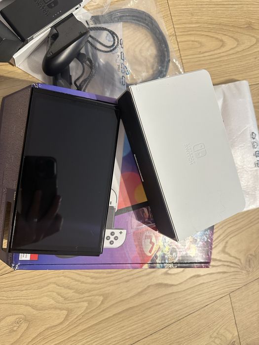 Nintendo Switch 64 gb Qled bialy polecam