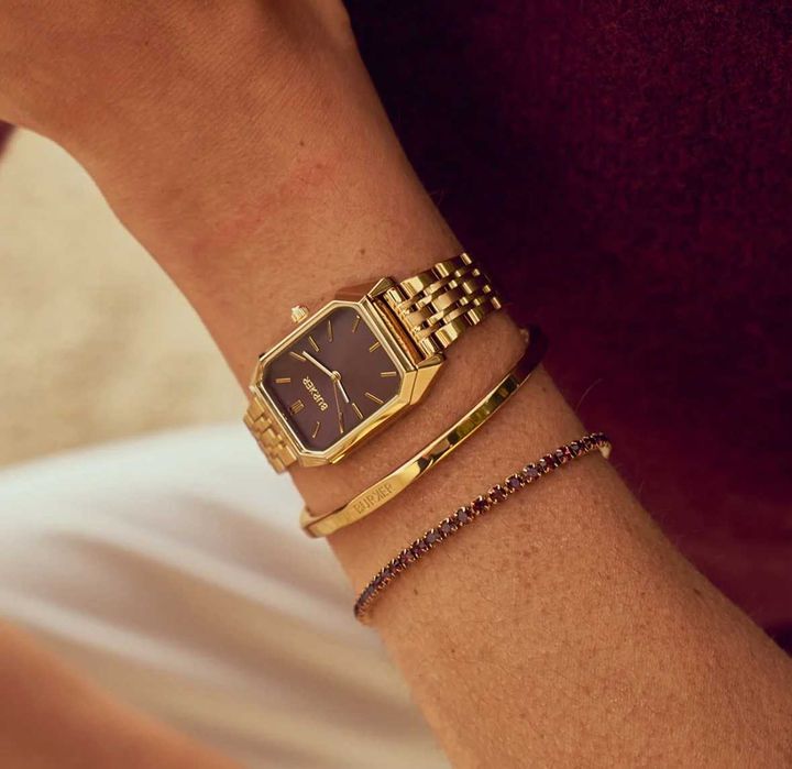 В наявності годинник BURKER