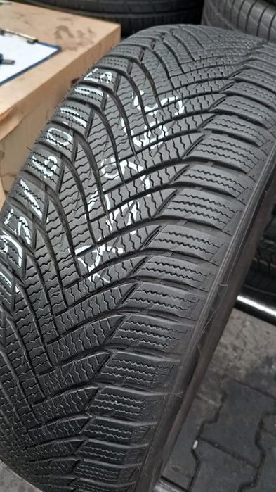 195/60/15 Minerva Frost Track HP 88H