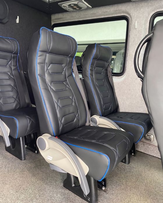 Pokrowce na fotele do Ford Transit Custom 3 os. Pikowane Szyte ręcznie