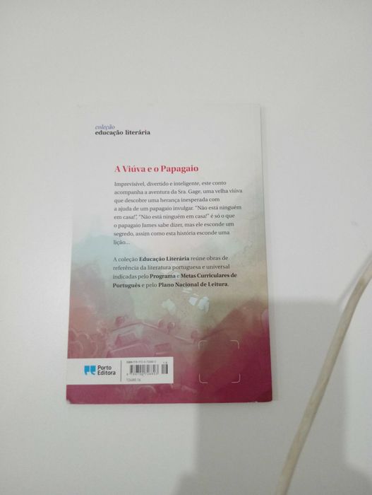Livro a Viúva e o Papagaio