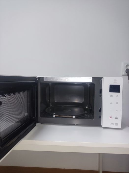 Microondas LG MH6535GDH AVARIADO