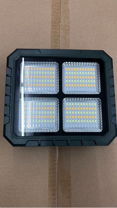 Holofote led e solar a bateria litio  maxima autonomia e potencia