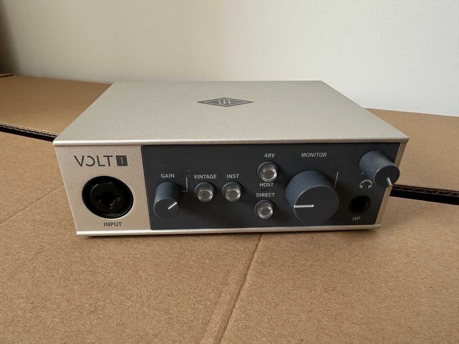 Interface de áudio UA Volt 1 avariada (para reparação ou peças)