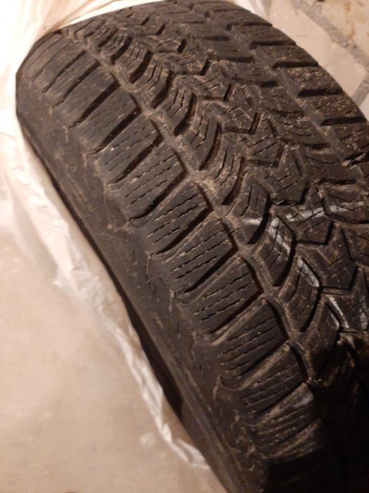 Opony zimowe Debica r17