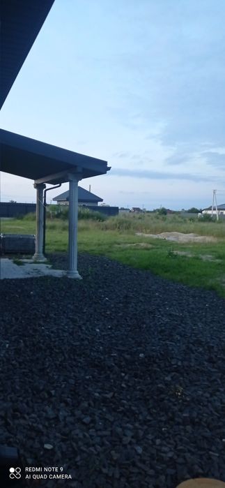 Будинок з ремонтом, гараж,центральне опалення, навпроти Журавлини.