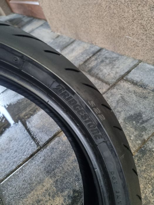 Мотошина Bridgestone Battlax Hypersport S22f  120/70 R17 2023 Рік