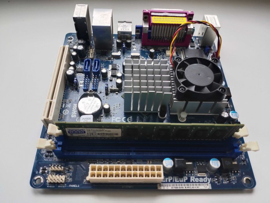 Материнская плата от ПК Ddr 3 Asrock PV530A для офисных работ