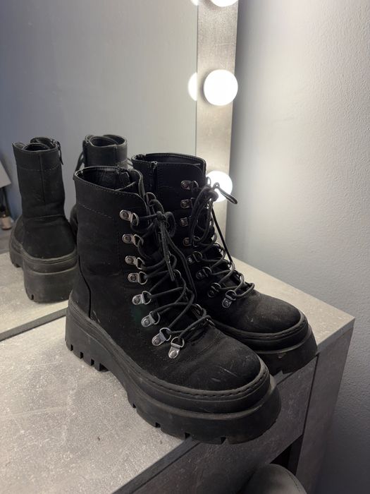 Buty zimowe / jesienne trepy / botki czarne wiązane