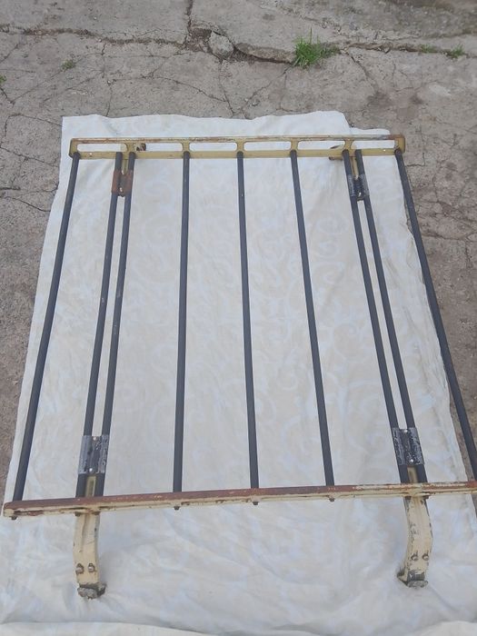 Багажник автомобільний