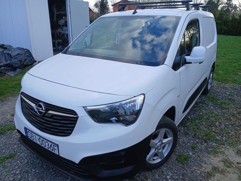 Sprzedam opel combo furgon 2019 rok