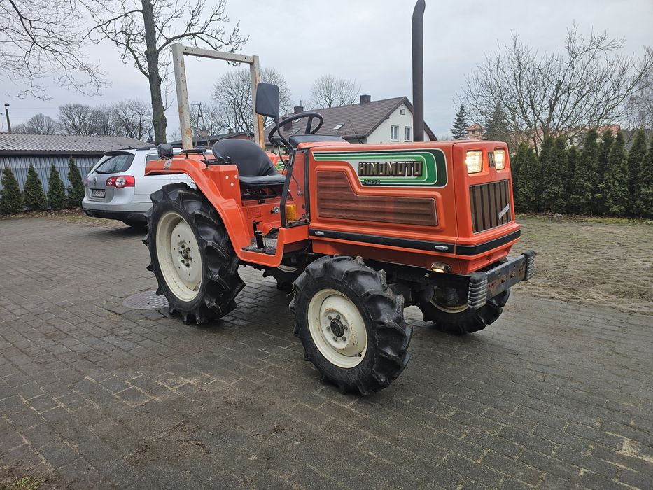 Traktor traktorek ciągnik ciągniczek ogrodowy hinomoto n239