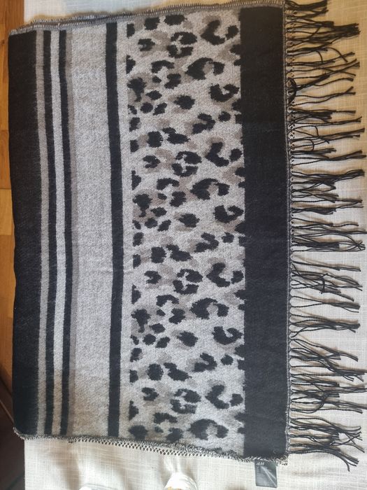 Ciepły szal 220 na 80 cm
