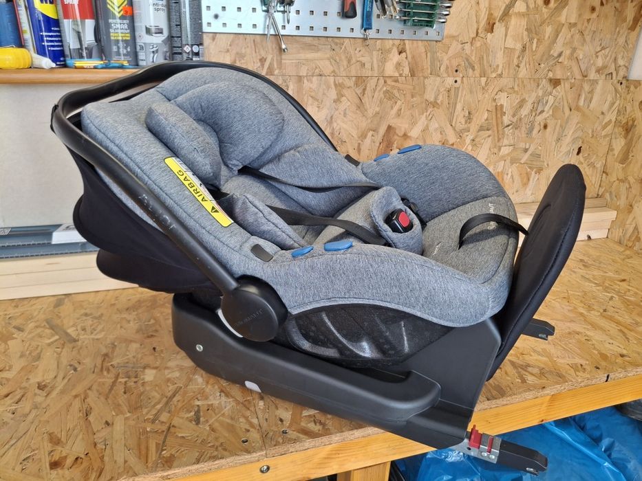 Fotelik samochodowy Avionaut Pixel 0-13kg, baza Isofix