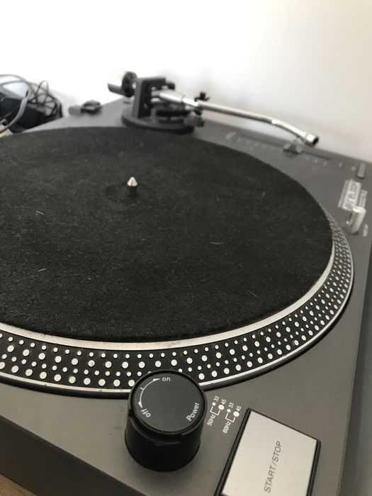 Gira Discos Reloop RP-2000 MK2