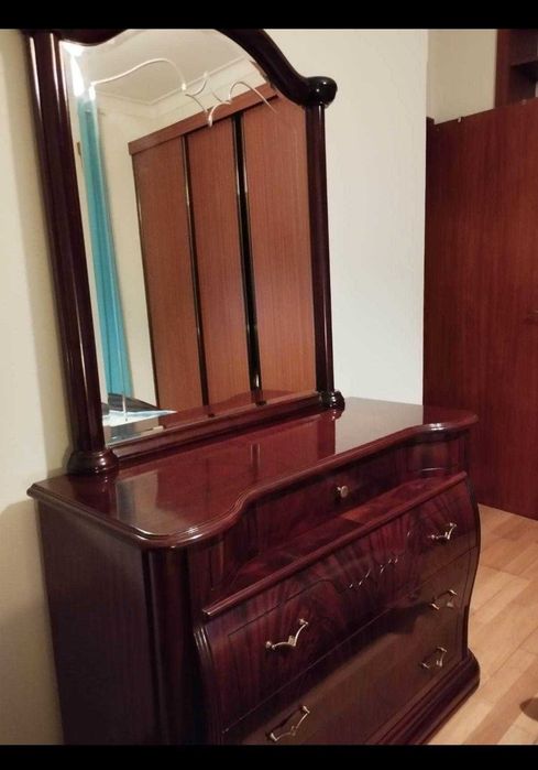 "Quarto  Clássico", tom cerejeira, sem roupeiro