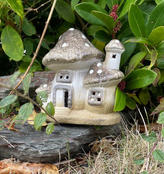 Садова фігурка «Грибний будиночок»