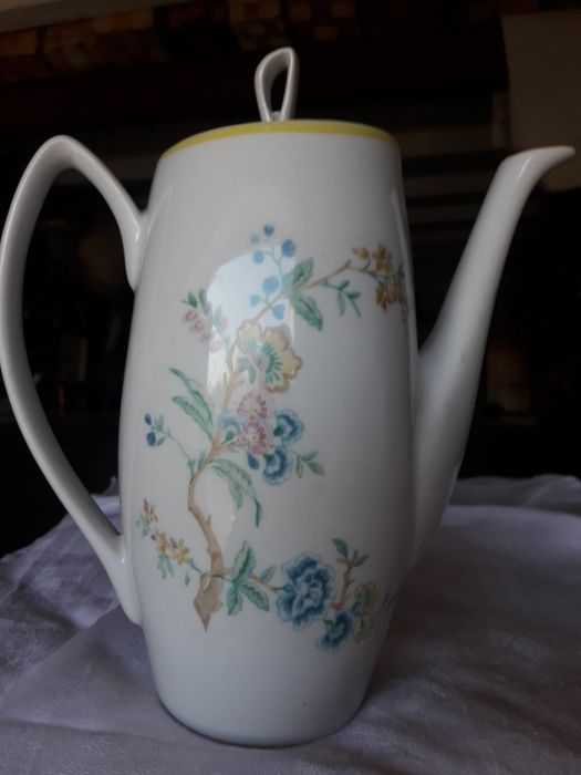 Dzbanek porcelanowy z Chodzieży