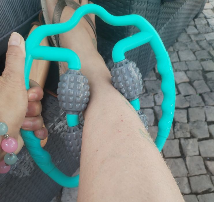 Rolo Massajador Muscular em Pinça 360º (Anatómico) – Quinta do Conde