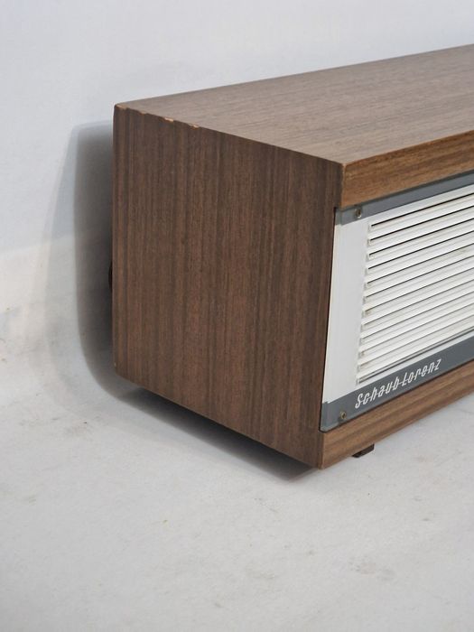 Rádio antigo reparado Schaub-Lorenz