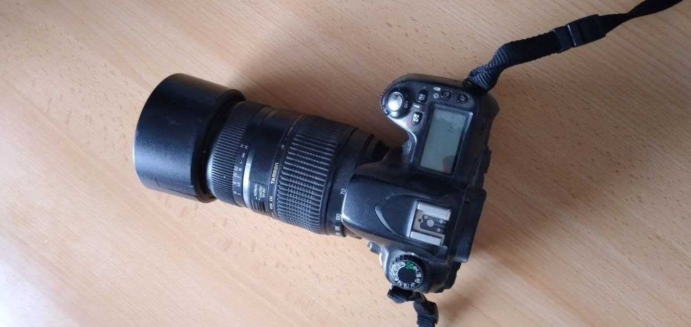 Продам комплект фотоапарат Nikon D80 та об'єктив Tamron AF 70-300mm