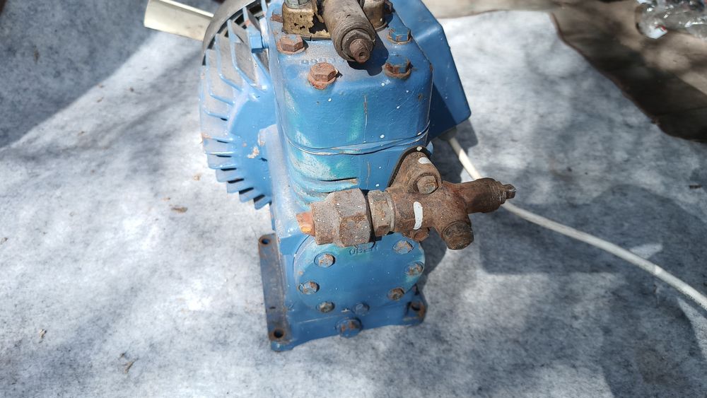 Продам мотор компрессор от морозильной камеры, Bock compressor