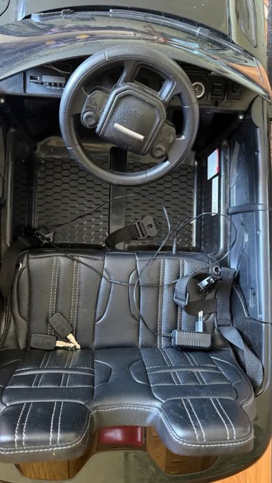 Електромобіль Land Rover Range Rover